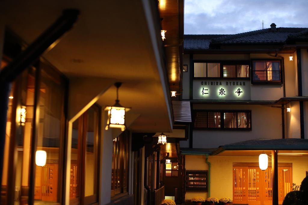 Chigira Jinsentei Hotell Shibukawa Exteriör bild